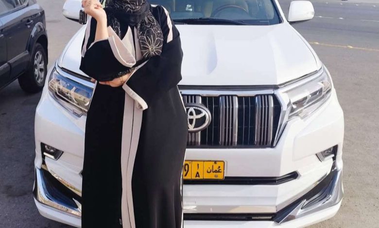 الناشطة صابرين جلال: التهديدات وراء مغادرتي عدن