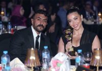 تفاصيل إهداء يارا السكري جائزة Trend Awards للفنان أحمد العوضي