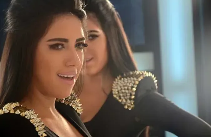 وفاة بطلة إعلانات ميلودي نورلين jpg | وفاة بطلة إعلانات ميلودي نورلين وصاحبة كليب إحنا الجامدين بسبب حادث سيارة داليا التوني