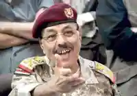 إشاعة وفاة الفريق علي محسن الأحمر وحقيقة مرضه وإدخالة العناية المركزة