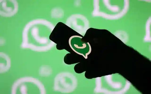 سبب توقف تطبيق واتساب WhatsApp application