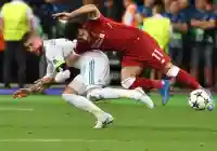 صور اصابة محمد صلاح في مباراة ريال مدريد وليفربول