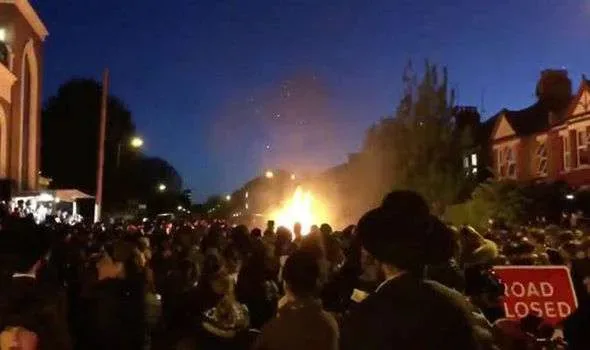 Explosion at Jewish celebration 954504 jpg | سبب الإنفجار من انفجار لندن اليوم London Explosion مخلفة إصابات