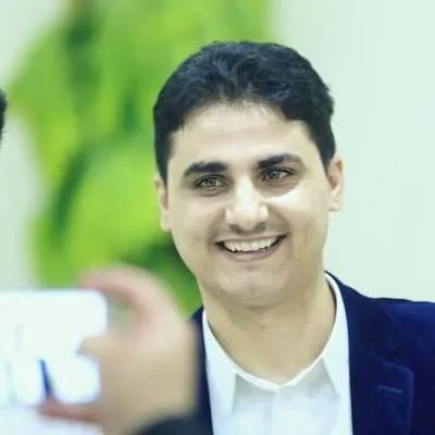 الإعلامي محمد الربع يرد على تغريدة الدكتور أنور قرقاش بطريقته الساخرة بخصوص جزيرة سقطرى 1