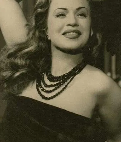 هند رستم Hind Rostom ملكة الإغراء تحتفل جوجل بذكرى 87 1 Drx1mbRWwAYA 7
