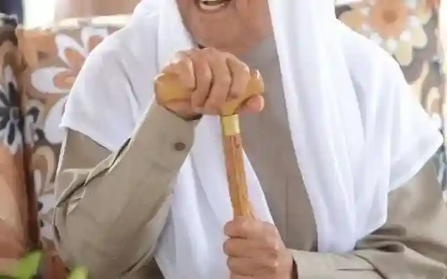 حقيقة وفاة امير الكويت صباح الاحمد الصباح الكويتي