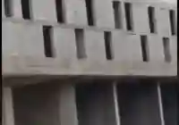 معنفة تحاول الانتحار وتريد الدخول للسجن