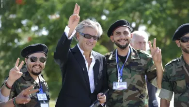 تسببت زيارة برنارد ليفي ليبيا في رد غاضب وأنباء عن رحيله من قبل ترهونه