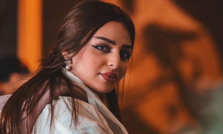 شاب يطلب يد رهف القحطاني في الشارع.. كيف كان ردّها؟ (فيديو) 1 شاب يطلب يد رهف القحطاني في الشارع.. كيف كان ردّها؟ (فيديو)