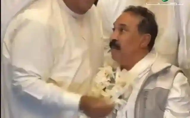 نبيل شعيل يزور عبدالله الرويشد بعد عودة من ألماينا إلى الكويت