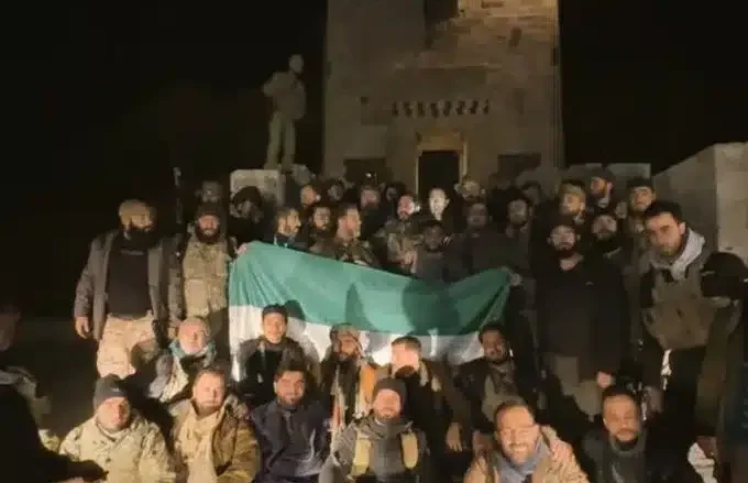 Gdmq0zyXEAAnshF | حلب تتحرر : هكذا تفاعل الكثيرون في متابعة أخر اخبار حلب سوريا اليوم السبت 30-11-2024