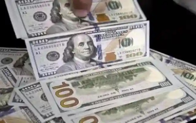 صراع العملات المستمر … سعر الدولار اليوم الاحد 17 نوفمبر 2024 مقابل الجنيه المصري داخل البنوك