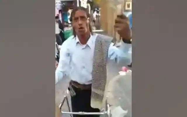 وفاة الفنان الشعبي محمد صالح الدحل صوت الفن الساخر في الجنوب