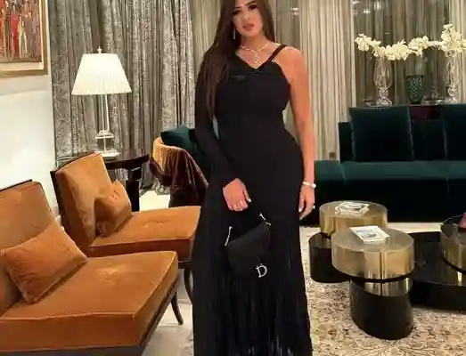 صور ياسمين عبد العزيز تتألق بإطلالة مميزة عبر إنستغرام