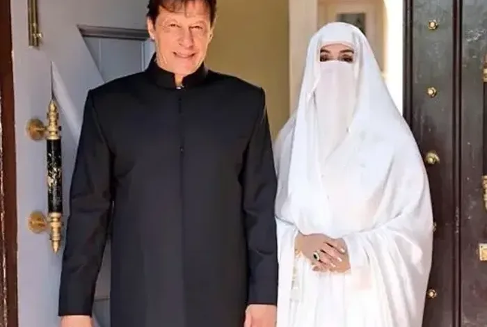 اعتقال زوجة عمران خان في قضية فساد فمن هي بشرى بيبي 1 اعتقال زوجة عمران خان