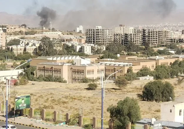 GgIErvRXwAAGffp | صنعاء الآن : غارات جوية على العاصمة اليمنية صنعاء