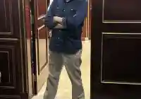 الإعلامي فيصل القاسم يسخر من الفنان باسم ياخور بسبب صورة