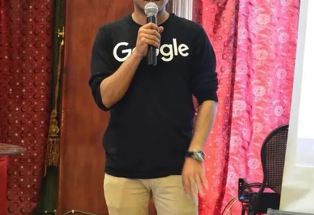 خطيبة هشام جوجل