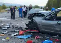 حادث مروع يتسبب في وفاة ثلاثة أشخاص وإصابة آخرين على طريق حجة – الحديدة
