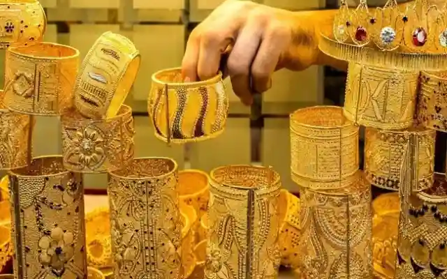 تحسن طفيف في أسعار الذهب اليوم 15 أغسطس 2025 صنعاء – عدن