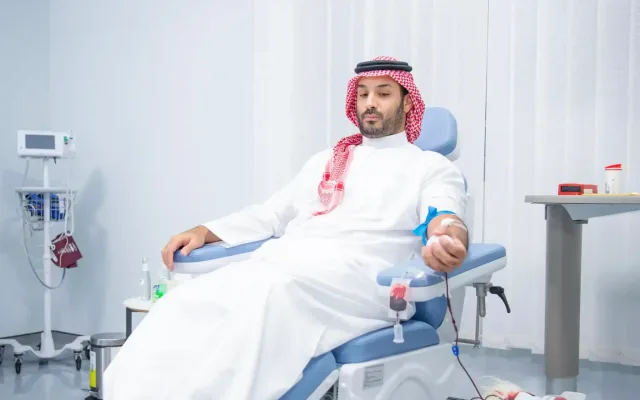 الأمير محمد بن سلمان يتبرع بالدم في حملة إنسانية لتعزيز ثقافة العطاء