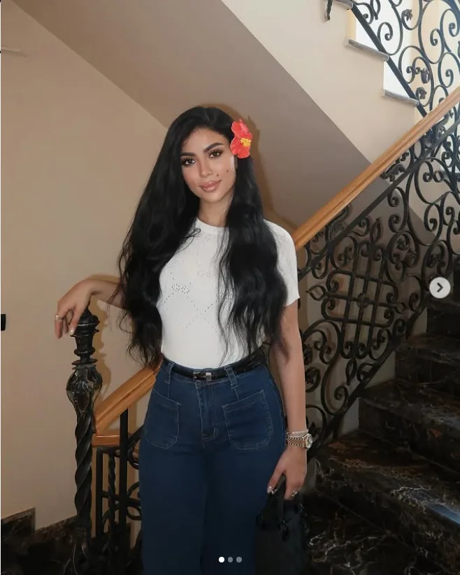 ديانة كارولين عزمي