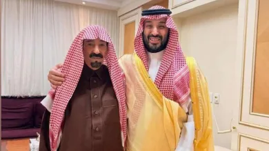 ولي العهد يزور الشيخ بدر بن هزاع