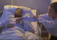 مرض تامر حسني.. تفاصيل الأزمة الصحية وتطورات حالته بعد التدخل الجراحي