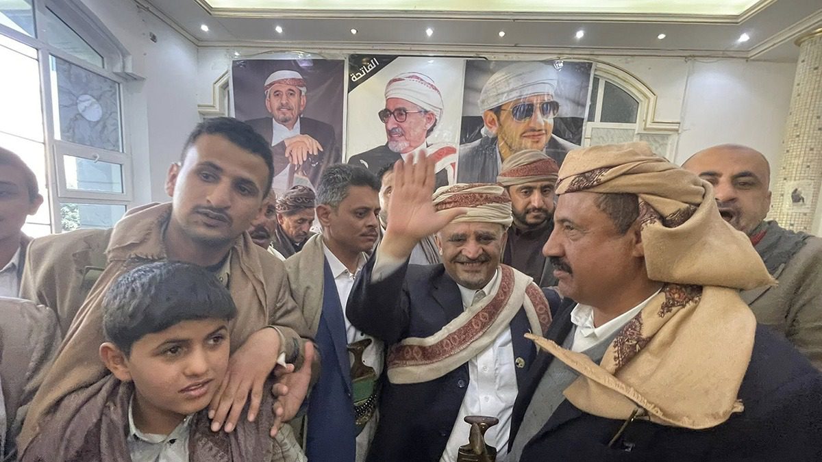 صور من احياء ذكرى وفاة الشيخ عبدالله بن حسين الأحمر صور من احياء ذكرى وفاة الشيخ عبدالله بن حسين الأحمر